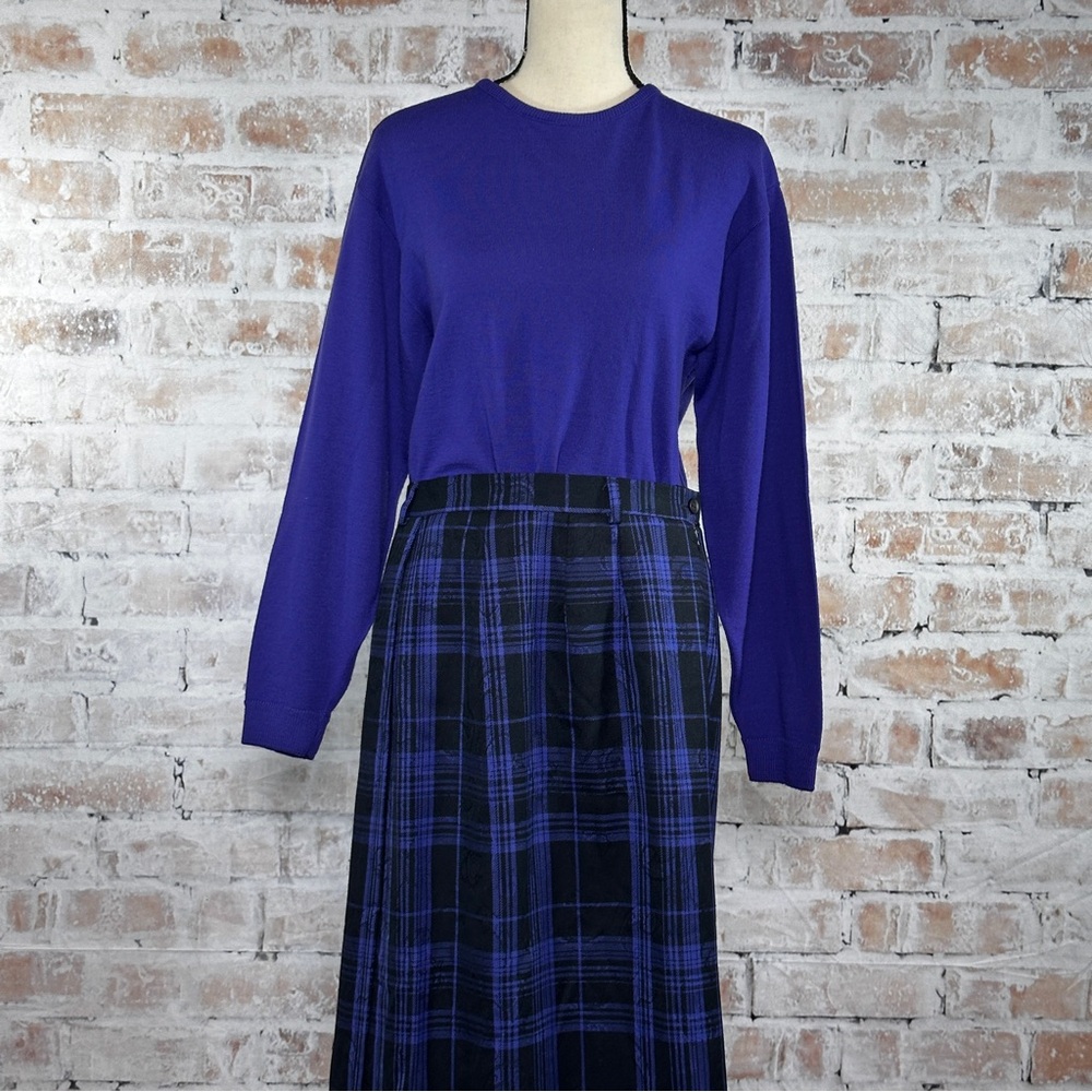 True Vintage 90s Plaid Floral Embossed 2-Piece Coordinated Sweater and Skirt Set
